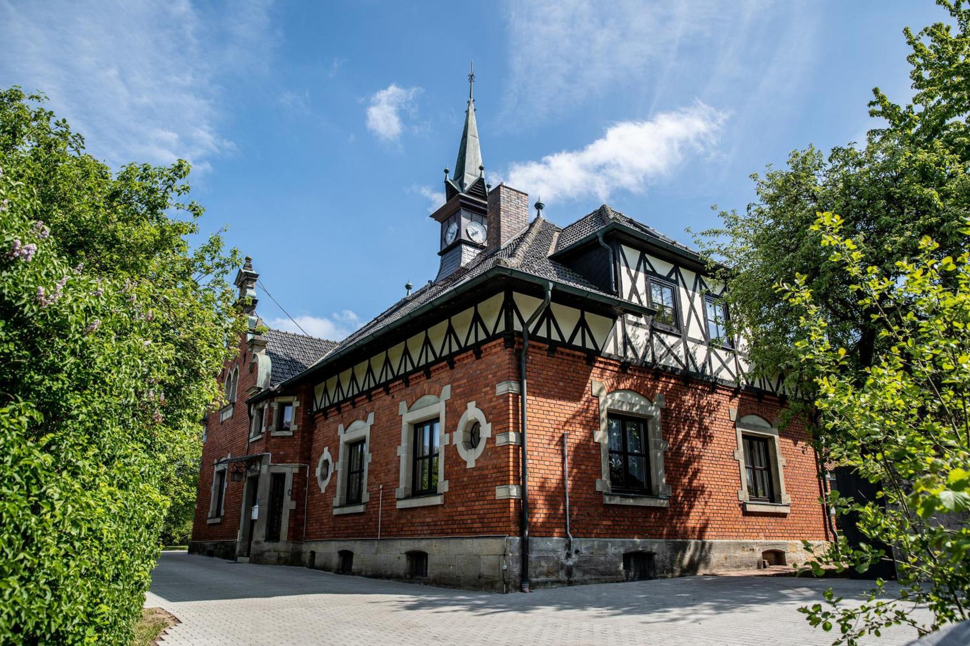 Alte Schule Spittelstein 1Og Rechts Lägenhet Rödental Exteriör bild